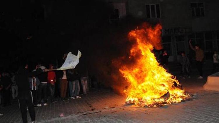 Van ve Hakkari’de olaylar çıktı