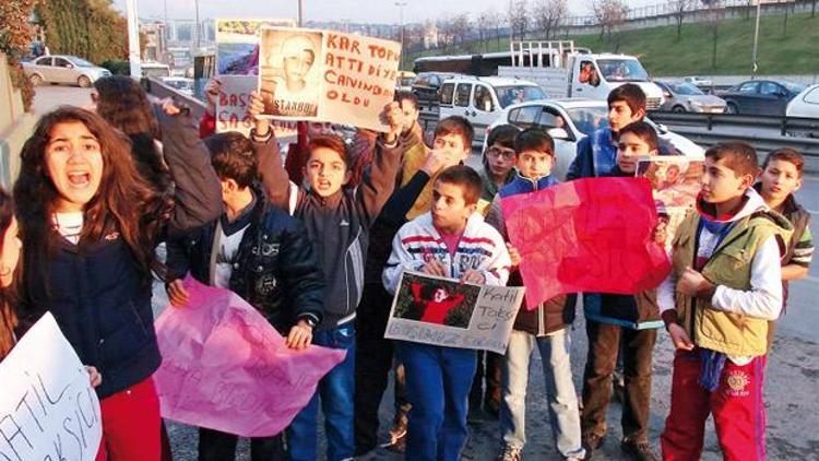 Kartopu kurbanına arkadaş protestosu