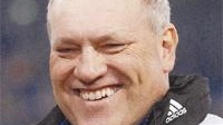 Martin Jol’u ağlattılar