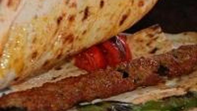 Adana kebabının tahtı sallanıyor