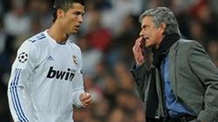 Ronaldodan Mourinhoya cevap geldi