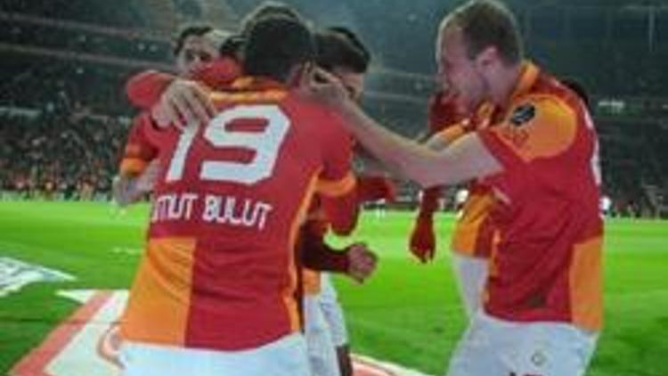 Galatasaray, liderlik koltuğunu bırakmadı