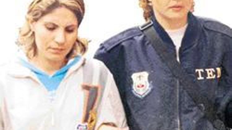 Bombacıya avukat polisin cebinden