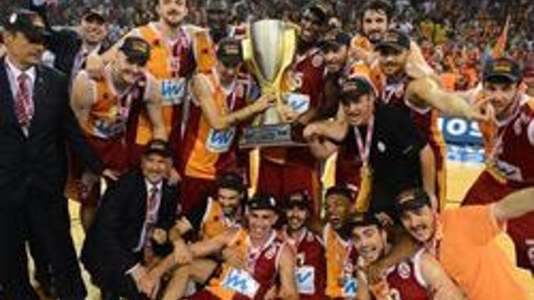 Galatasaray yine şampiyonluk peşinde