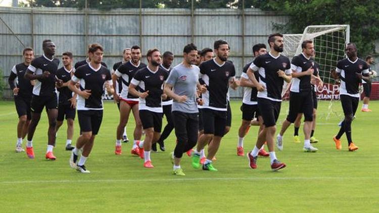 Gaziantepsporda 4 oyuncu ile yollar ayrıldı