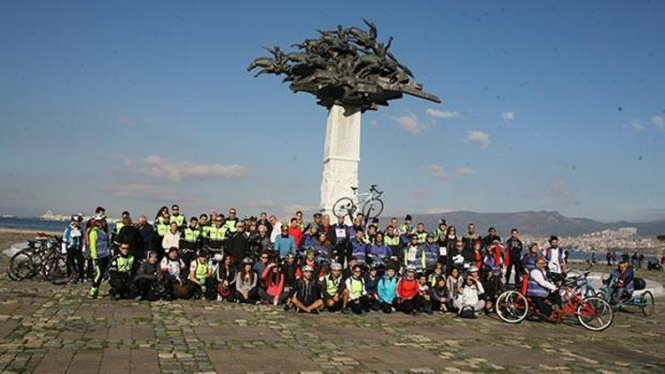 İzmirliler bisiklete aşık