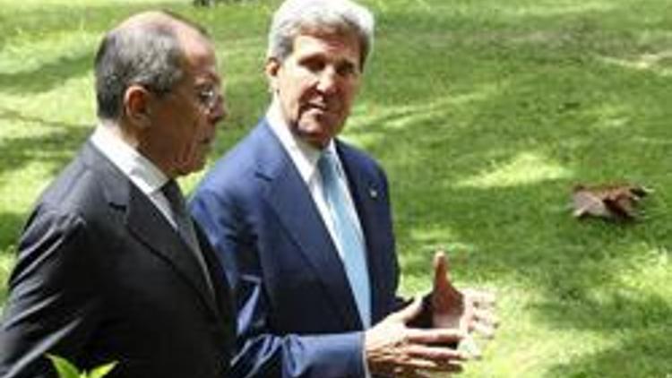 Kerry: Suriyenin kimyasal silah anlaşmasına uyması övgüyü hak ediyor