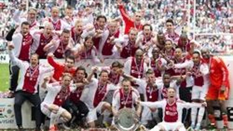 Hollanda Liginde Ajax ipi göğüsledi