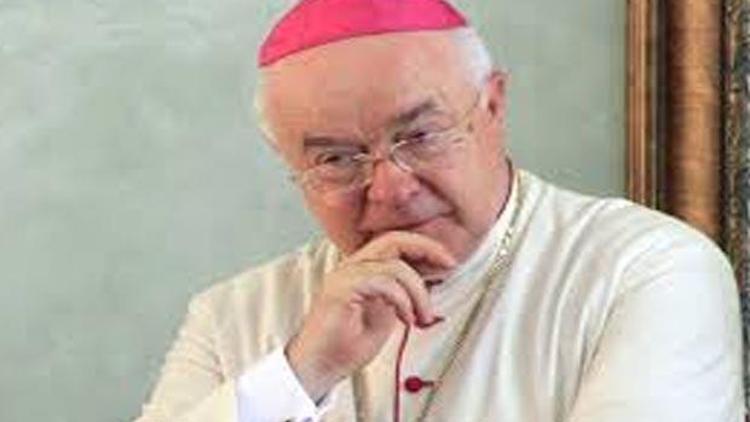 Eski Papalık elçisine pedofili tutuklaması
