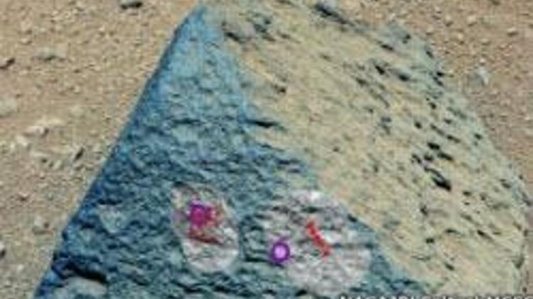 Marsta olağandışı kaya parçası