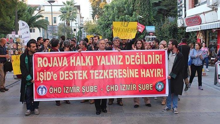 İzmirde tezkere protestosu