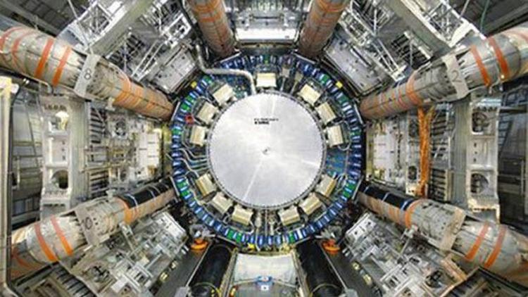 Büyük Hadron Çarpıştırıcısı kısa devre yaptı