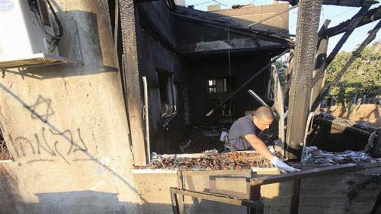 Batı Şeriada kundaklanan bir evde 18 aylık bir bebek yanarak öldü