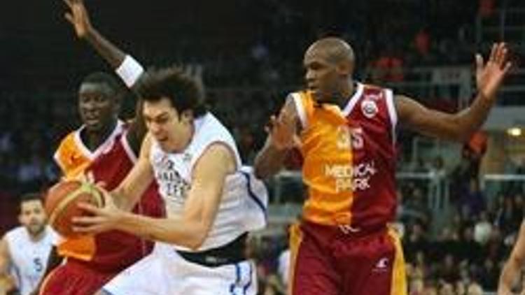 Galatasaray Medical Park 77-70 Anadaolu Efes