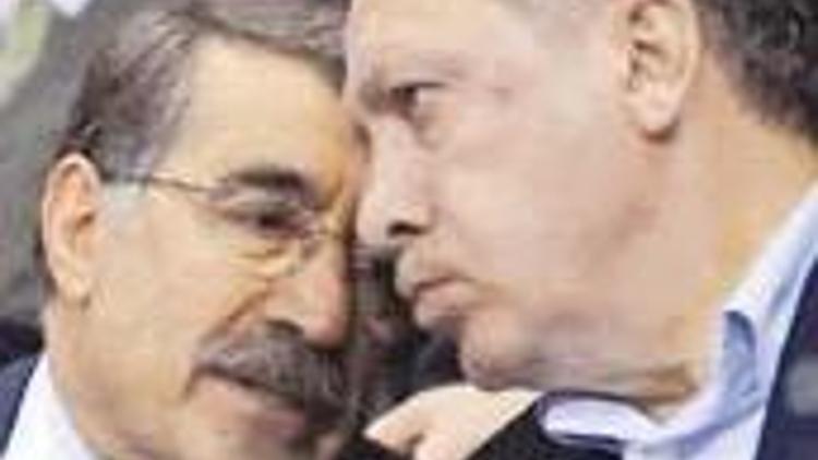 AKP’de ’akrabaya siyaset’ yasağı