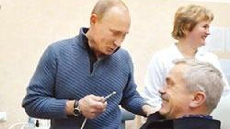 Putin valiyi dişçi koltuğunda korkuttu