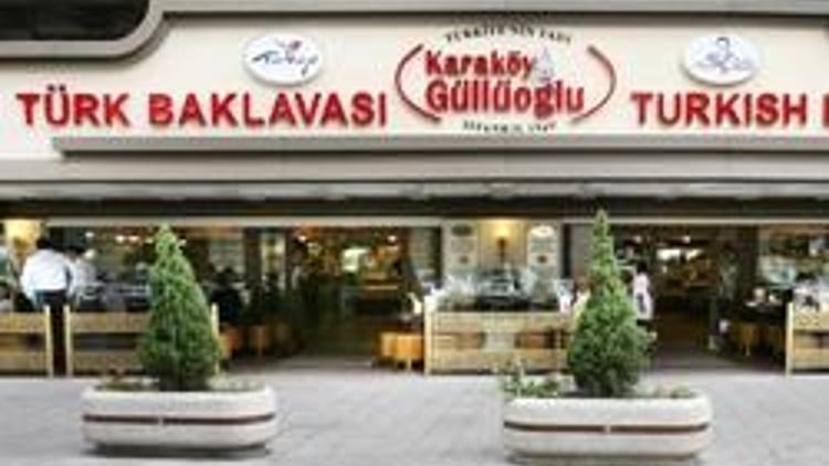 Ünlü baklavacı kalp krizi geçirdi