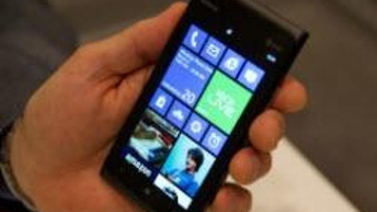 Windows Phone 8 ceplere giriyor