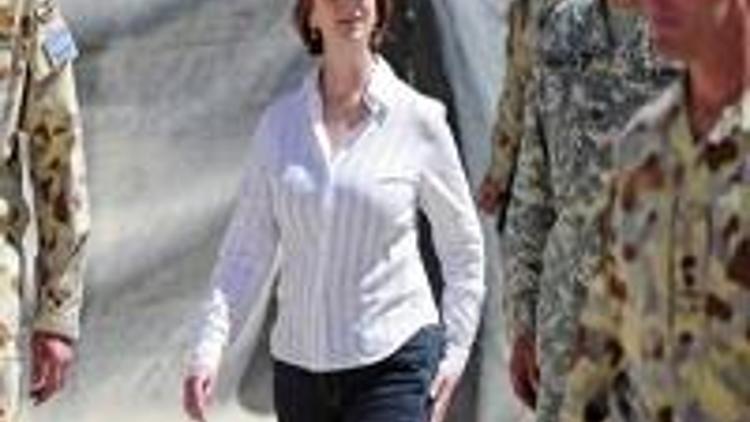 Gillarddan sürpriz Afganistan ziyareti