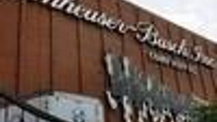 Anheuser-Busch agrees to InBev sale