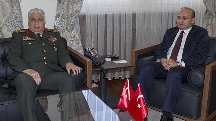 Yalçın Akdoğan, Orgeneral Özel ile bir araya geldi