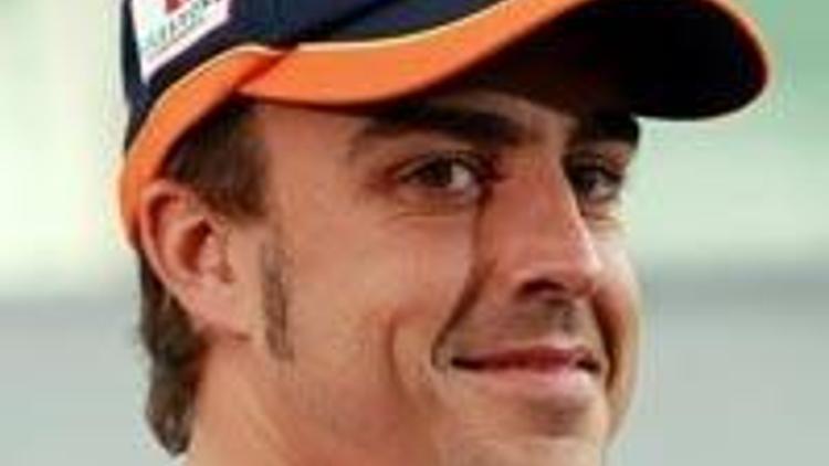 Ödülleri Fernando Alonso verdi