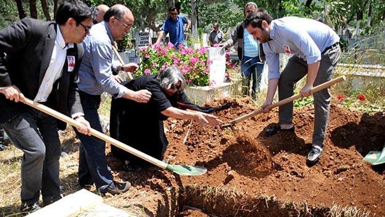 Profesör anneye en acı gün