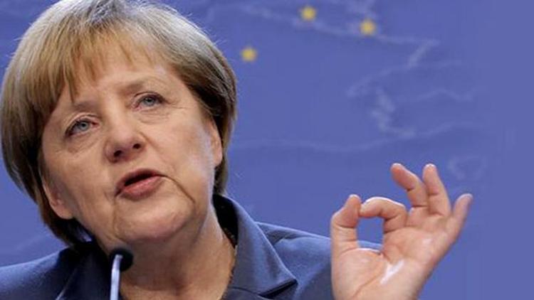 Merkel: İslam Almanya’ya ait ama İslamcılık değil