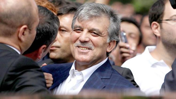 Abdullah Gül sivil hayatının ilk gününden kareler paylaştı