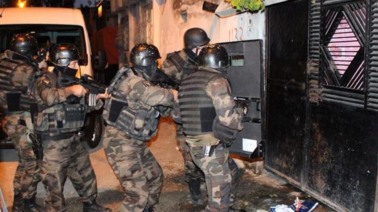 Adanada uyuşturucu operasyonu: 21 gözaltı