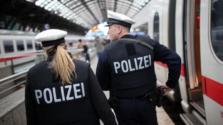 Alman Polisinden ırkçılığa karşı kampanya