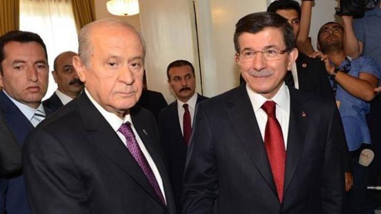 Devlet Bahçeliden Başbakan Ahmet Davutoğluna flaş yanıt