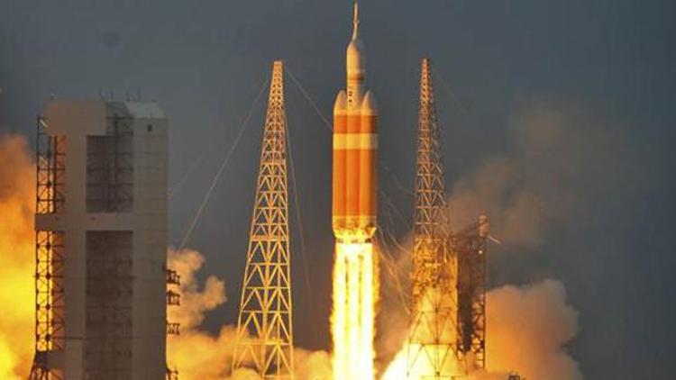 Orion test uçuşuna başladı