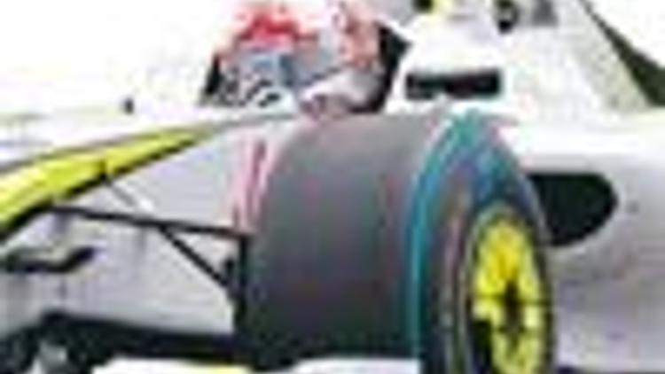 Webber edges Button in German GP practice
