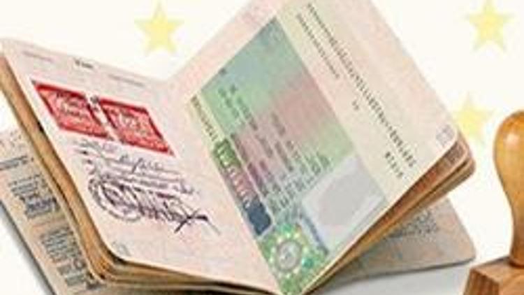 ‘E-vize’ için 100 bin başvuru