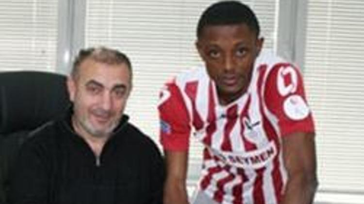 Kartalspor, Nijeryalı oyuncu Okehuieyi transfer etti