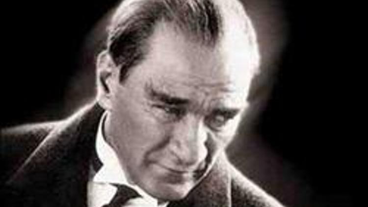 SAKÜDERden Atatürkün doğum günü için sergi