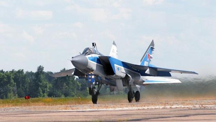 Rusyada askeri uçak düştü