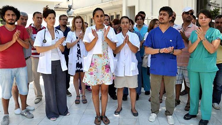 Doktora şiddete karşı protesto