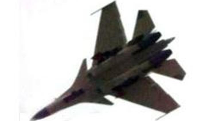 Çinin yeni savaş uçağı görücüye çıktı