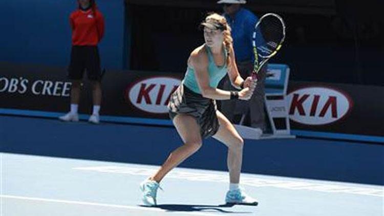 Bouchard yarı finale yükseldi