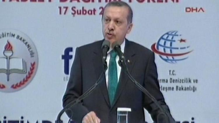 Tablet dağıtımı töreninde Başbakan Mustafa Kemal dedi, salon alkıştan yıkıldı