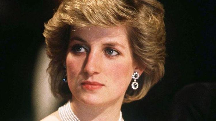 İşte Kraliçe Elizabethin Diananın kaza geçirdiğini öğrendiğinde verdiği ilk tepki