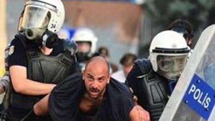 İtalyan fotoğrafçıya Gezi gözaltısı