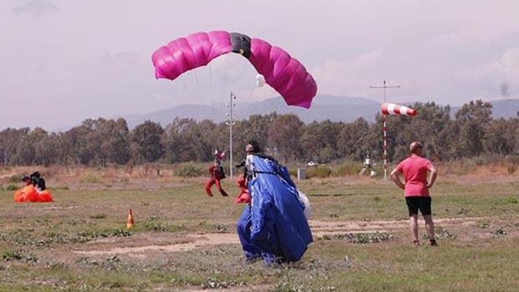 Amatör paraşüt heyecanı başladı