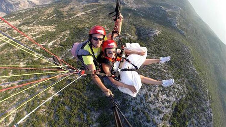 Avrupalı Türkten Alman eşine uçuran hediye