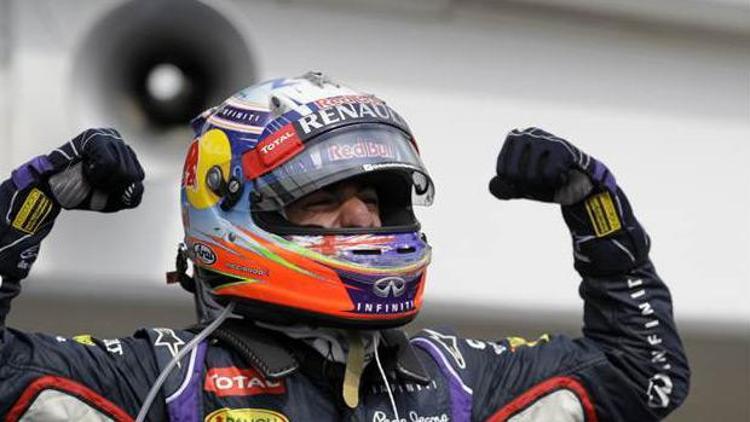 Ricciardo Macaristanda zirvede