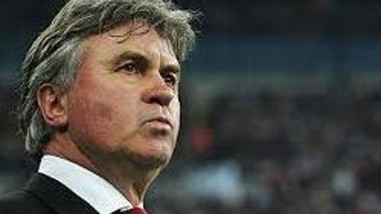 Hiddink Anzhiden ayrıldı