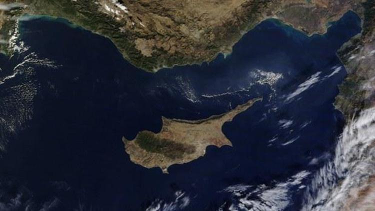 Davutoğlundan Kıbrıs Rum Kesimine uyarı