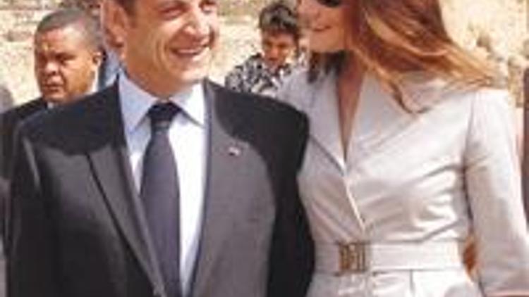 Sarkozy ile Carla’ya özel İzmir daveti